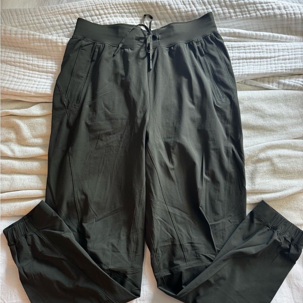 lululemon License to train HR pant - Olive Green Joggers